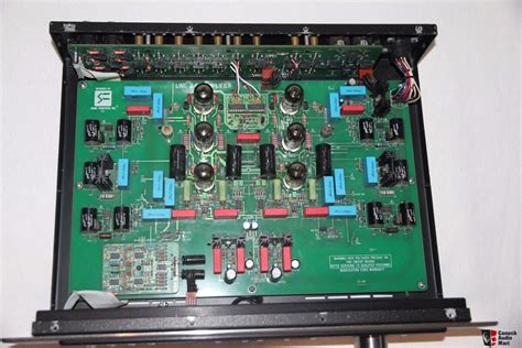 sonic frontiers   se fully balanced tube preamp  full parts connexion upgrades photo