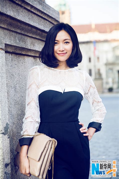 Actress Xu Jinglei Shoots At Prague Square Cn