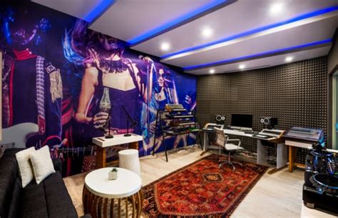 hotels sound suites launch performer mag