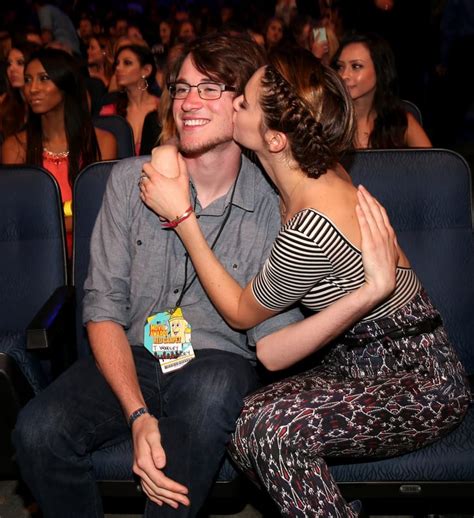 Shailene Woodley Kissing Her Brother Tanner Best Pictures From The