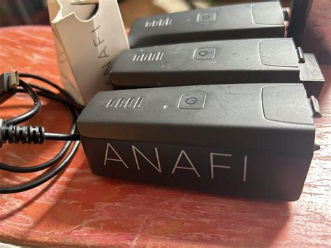 parrot anafi  quadcopter skycontrolleraddlbatterycharger batteriessd ebay