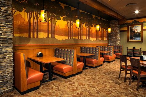 top reasons restaurant customers prefer booths  tables color glo