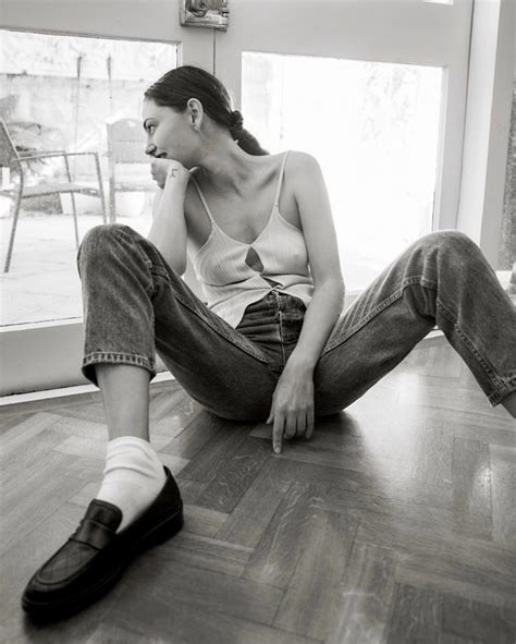 Phoebe Tonkin Braless Of The Day