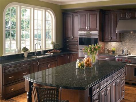 pin  susan kostrzeba  diy home decor green countertops kitchen remodel green granite