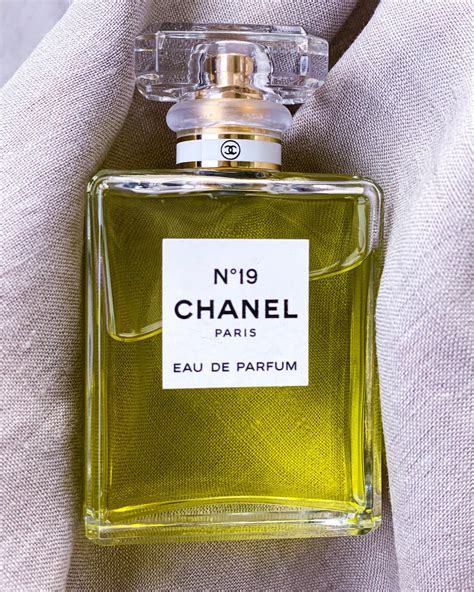 chanel   eau de parfum chanel perfume  fragrance  women