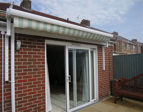 electric patio awning fitted  portsmouth awningsouth