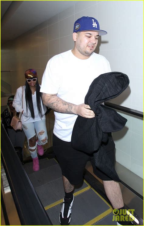rob kardashian looks much slimmer in new airport photos photo 3614387
