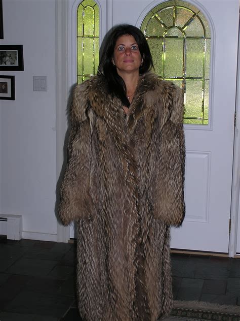 Mature Women In Fur Coats Hot Girl Hd Wallpaper