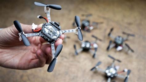 algorithm   swarm  mini drones  fly