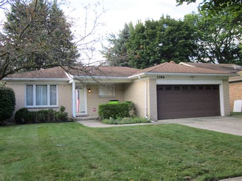 sold  du pon drive  sterling heights  mls  rick busler remax