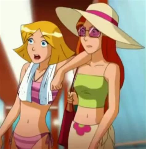 Image Clover Sam Beach Png Totally Spies Wiki Fandom Powered By Wikia