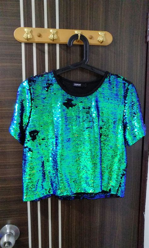 sexy glimmery crop top carousell