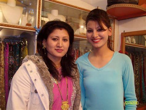 urvashi rautela with her mother bollywood pinterest photos mothers and india