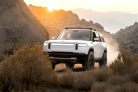 rivian rs electric suv   awesome car camping setup  flat