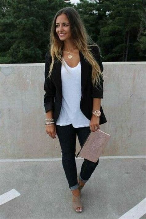 good  chic outfit ideas  jeans  date outfits