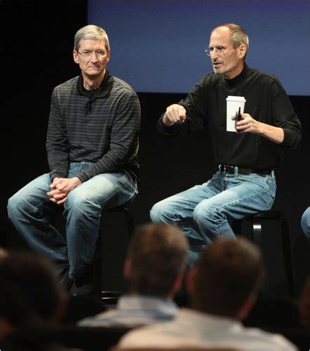 Timothy Cook In Apple Spotlight As Jobs Takes Leave The New York Times
