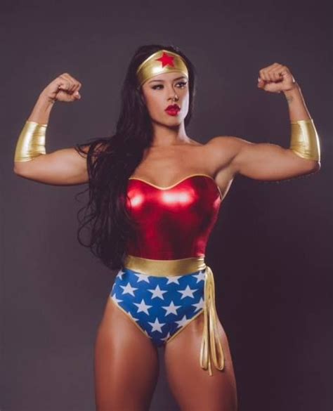 1000 Images About Wonder Woman Live Action And Cosplay On