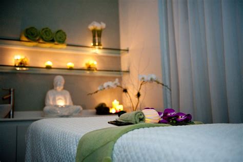 15 Món đồ Massage Room Decor Để Thư Giãn Và Giảm Stress