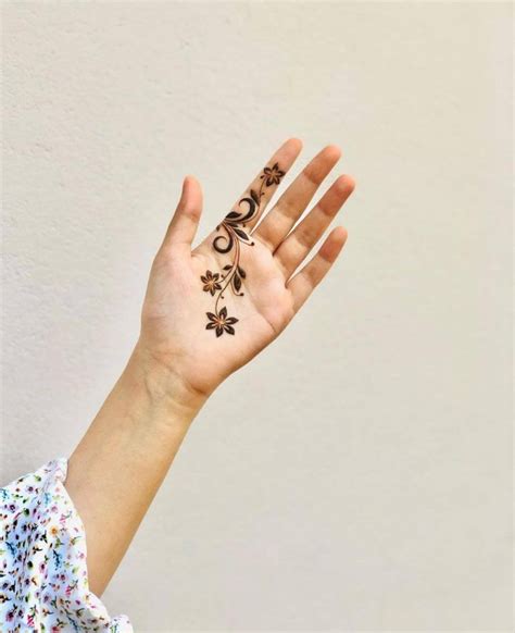 simple mehndi design   wow  storyvogue