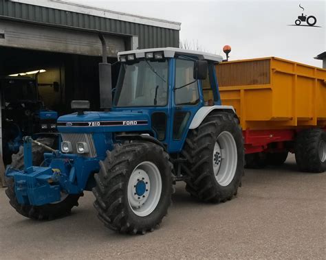 ford  united kingdom tractor picture