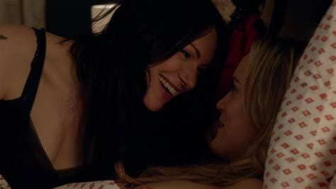 taylor schilling nude topless and laura prepon not nude lesbian sex orange is the new black
