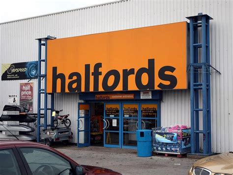 jobs  risk  halfords closes cycle republic chain express star