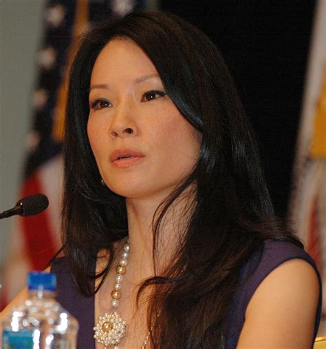 asam news lucy liu responds to saturday night live shoutout from awkwafina
