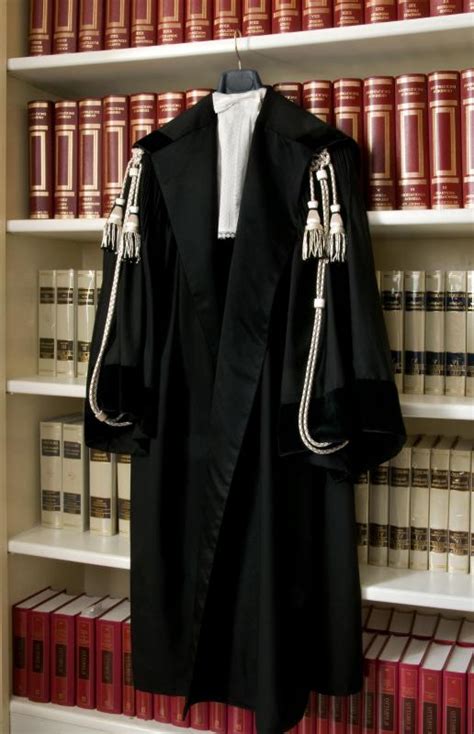 court dress  picture