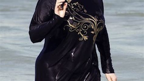 baffling photo of the day why is nigella lawson wearing a burkini