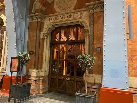 booking office  restaurante londinense de diseno contemporaneo