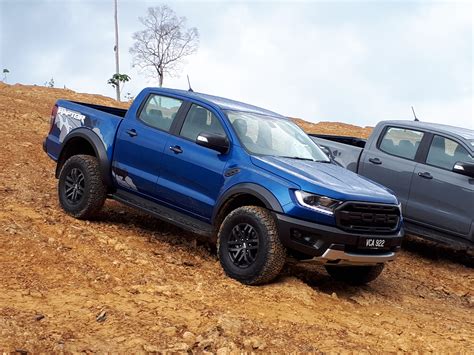 launched  ford ranger boasts  speed transmission  engine