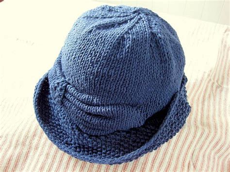 Cloche Divine Pattern By Meghan Jones How To Make Shorts Seed Stitch