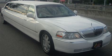 filelincoln town car limojpg wikimedia commons