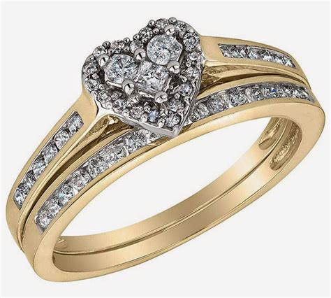 Heart Shaped Diamond Yellow Gold Wedding Ring Sets Design