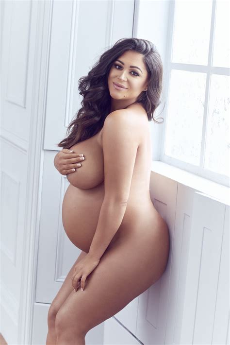 Casey Batchelor Nude Wishes Merry Christmas 16 Pics