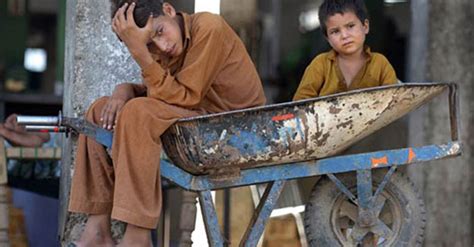 economic condition  labourers deteriorating pakistan dawncom