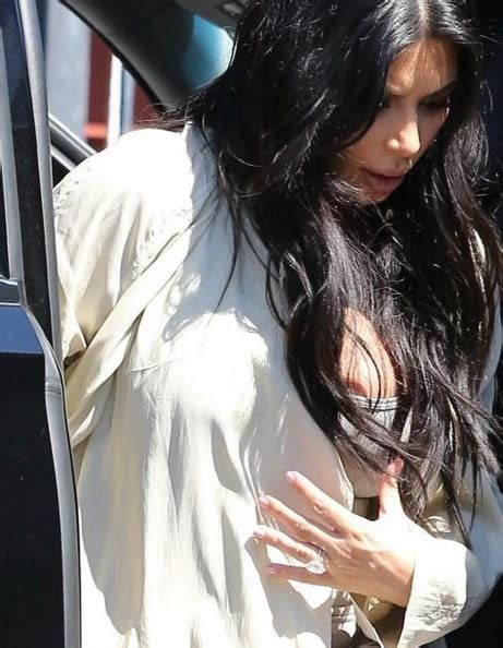 kim kardashian nip slip celebrity leaks scandals leaked sextapes