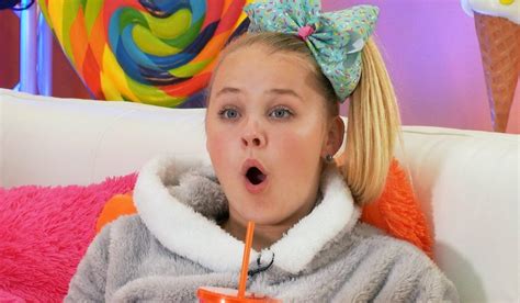 Jojo Siwa Fans On Instagram Aren T Backing Down With Their