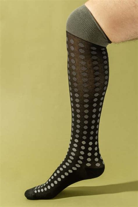 Best Compression Socks 2021 Reviews By Wirecutter