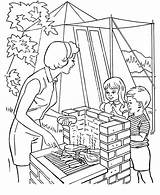 Coloring Helping Pages Others Mother Cooking Drawing Kids Color Family Hands Camping Getcolorings Getdrawings sketch template