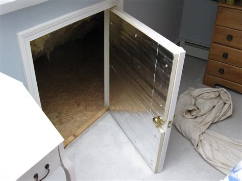 insulate  crawlspace door  concord carpenter