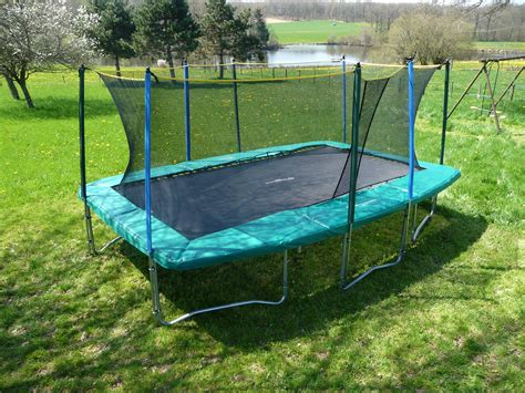 le pack trampoline rectangle apollo sport dans toute sa longueur france trampoline trampolines