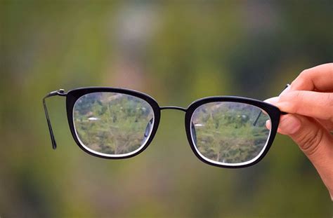 What’s The Difference Between Nearsightedness And Farsightedness
