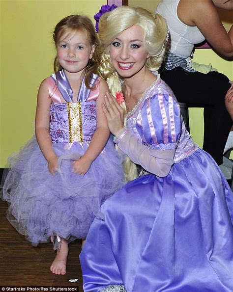 tori spelling hires rapunzel lookalike for daughter hattie s princess birthday party daily