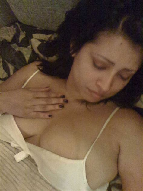 Sexy Amateur Indian Chick Looking Real Sexy Xxx Dessert