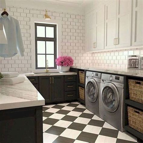 beautiful laundry room tile design
