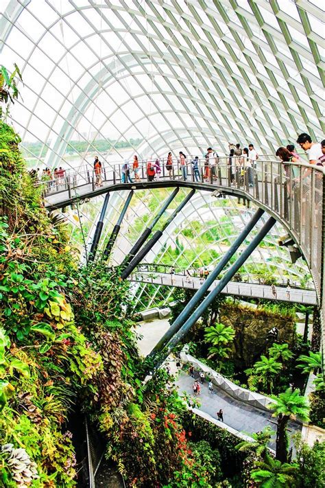14 things to see eat and do in singapore hand luggage only travel