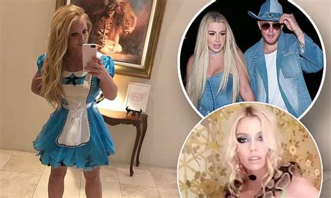 Britney Spears In Alice In Wonderland Costume After Stars Recreate Her