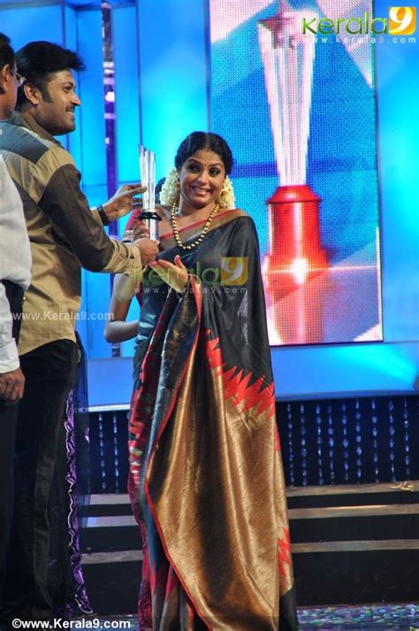 asianet tv award 2013 gold star of the year asha sarath photos 325 asha sarath