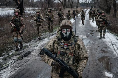 zelenskyy  situation  ukraines east  tougher russia